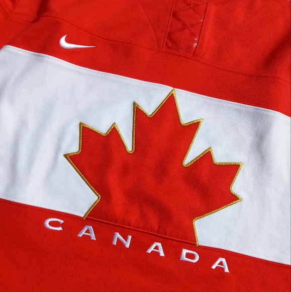 Nike Team Canada Olympic 2014 Jersey - Picture 2 of 6